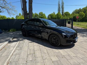 Maserati Levante SQ4 316 KW, autorizovaný servis, 81 000 km - 3