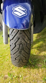 Suzuki Burgman 150 - 3
