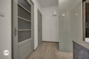 Bytová jednotka o dispozici 1+1+ komora, 40 m2 v cihlovém do - 3