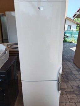 Lednice s mrazakem Beko - 3
