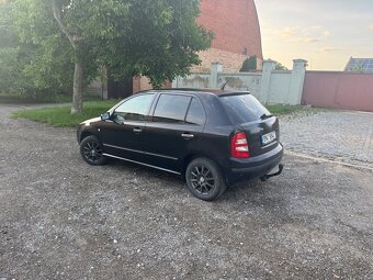 Škoda Fabia 1.4 16v Klimatizace, Vyhřívaná sedadla, Tažné - 3