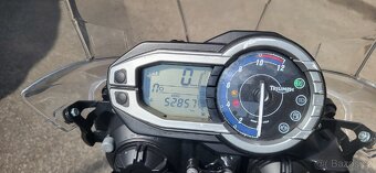 Triumph Tiger 800 - 3