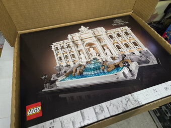 LEGO® Architecture 21062 Fontána di Trevi + dárek - 3