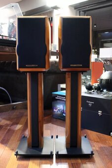 Sonus faber ELECTA AMATOR 1+ stojany/stands - 3