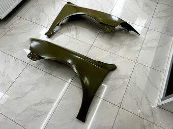 PŘEDNÍ BLATNÍKY ŠKODA OCTAVIA 2 / ZASÍLÁME - 3