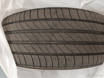 4 ks Michelin primacy 4 215/65 r17 - 3