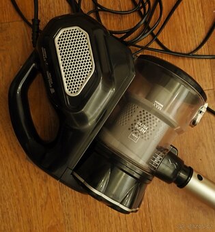 Vysavač Hyundai VC800 2v1 - 3