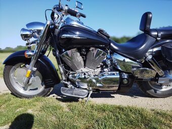 Honda VTX 1300R - 3