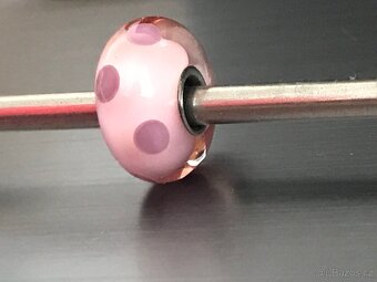 Trollbeads růžové tečky Rare Lila Dot - 3