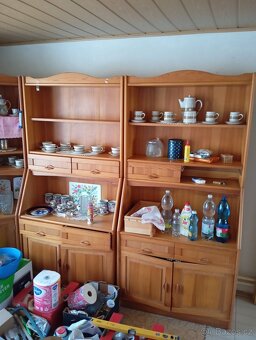 Skříňky z masivu - 3