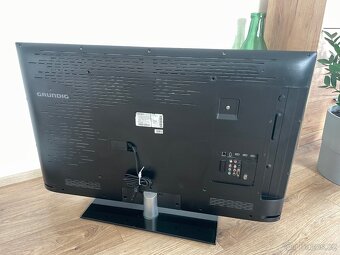 Grundig 40VLE2012BG - 3