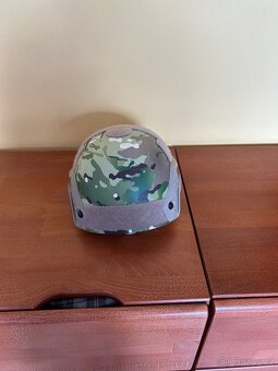 Airsoft helma - 3