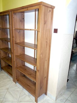 stylová knihovna v moderním provedení - 3