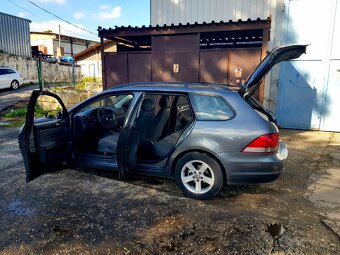 Pronájem pro Uber Bolt Golf V 1.9 TDI - 3