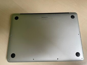 MacBook Pro 13” – plně funkční, vadný displej a baterie - 3
