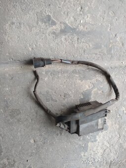 Jednotka ovládaný ventilátoru chladiče AUDI A4B7 2.0 tdi - 3