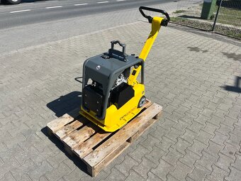 Reverzní vibrační deska Wacker Neuson DPU 3050He, Bomag - 3