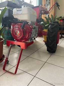 Malotrktor,motoblok Belarus motor HONDA 9 koni - 3