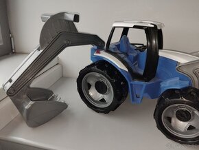 VELKÝ traktor se lžící - jako nový, jen vystavený na poličce - 3