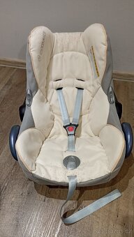 Maxi-Cosi CabrioFix a Pearl s isofix základnou Family Fix - 3