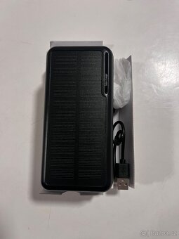 Solární powerbanka POERUNI 20000mAh - 3