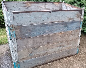 DŘEVĚNÝ VYVÝŠENÝ ZÁHON - 3