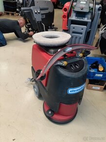 Podlahový mycí stroj Cleanfix RA 431 B - 3