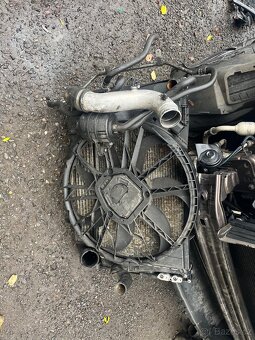 BMW E90/E91 chladiče - 3