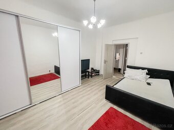 Prodej rodinného domu, 168m2, pozemek 281m2, Praha 3 - Žižko - 3