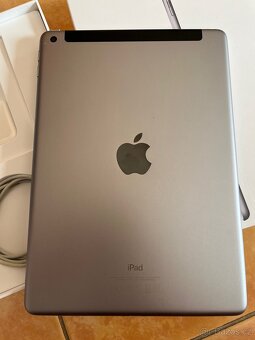 Apple iPad 5. generace, 32 GB, Cellular LTE - 3