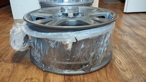 Volvo ALU disky 5x108 17x7,5J - 3