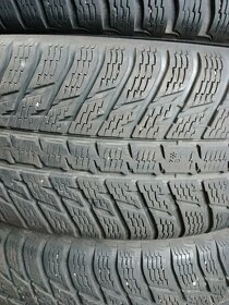 255/60/19 113v Nokian - zimní pneu 4ks - 3
