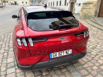 Ford Mustang Mach-E RWD, dojezd 400km,nové auto - 3