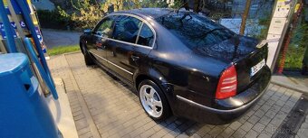Škoda Superb 2,5 TDI Elegance - 3