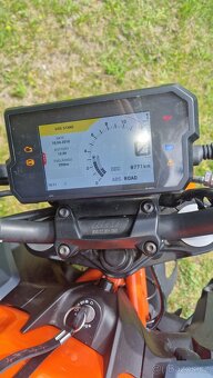 KTM 390 Duke - 3