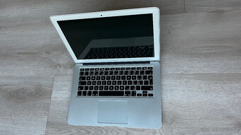 MacBook Air 13" 2017 / 1.8 GHz / 8 GB / 128 GB - 3
