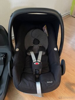 Autosedačka Maxi Cosi Pebble + základna - 3