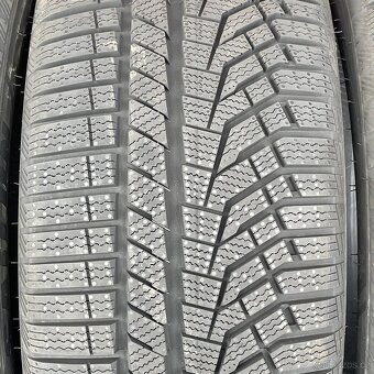 Nove Zimni pneu 245/45 R18 100V XL Sailun - 3