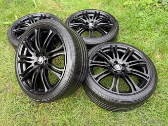 Kompletní letní Alu kola WheelWorld - 235/40 R19 XL - 5x112 - 3