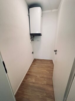 Pronájem bytu 1+kk 36 m² - 3