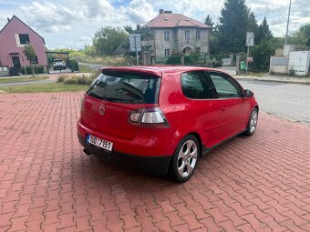 Volkswagen Golf GTI 2.0 147 kW, 2005, 3dv. - 3
