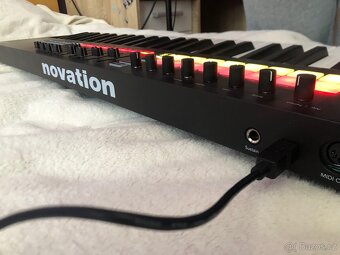 MIDI klávesnice Novation Launchkey 49 mk3 - 3