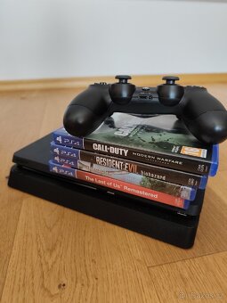 Sony PlayStation 4 - 3