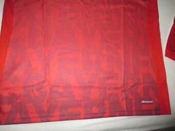 Predzápasový futbalový dres Bayern Mníchov - 3