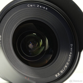 ZEISS Distagon 15 mm f/2.8 ZE pro Canon EF +filtr - 3