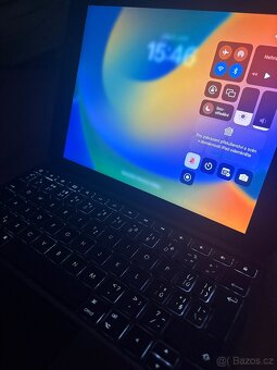 iPad 9th GEN + APPLE PENCIL + LOGITECH COMBO TOUCH - 3