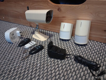 Zabezpečovací kamera EYE02 + čidla a kličenka - 3
