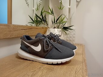 Nike dámské sportovní tenisky vel. 38 - 3