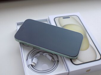APPLE iPhone 15 128GB Green - ZÁRUKA - SUPER STAV - 3