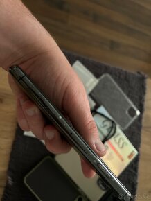 Apple iPhone 11 Pro Max, 256GB - 3